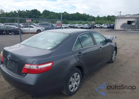 2009 Toyota Camry Le z USA, uszkodzony, nr VIN 4T1BE46K49U898016